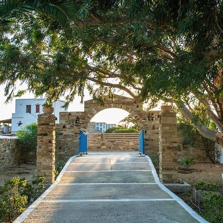 Θἔρως Apartment Tinos Exterior photo